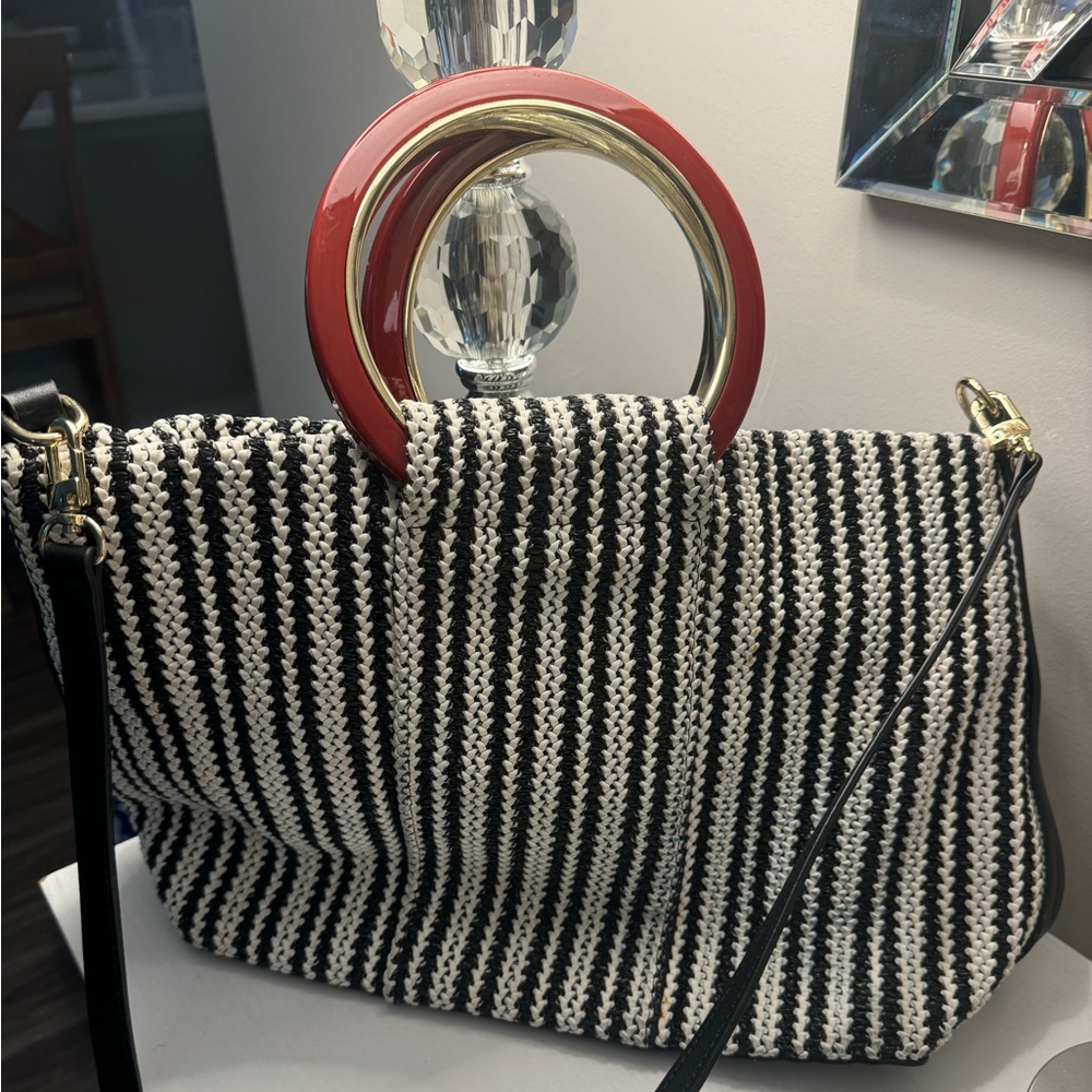 Gianni Bini Black & White Woven Handbag Large Handled Tote/ Shoulder Strap